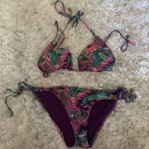 H&M super cute bikini 8/10